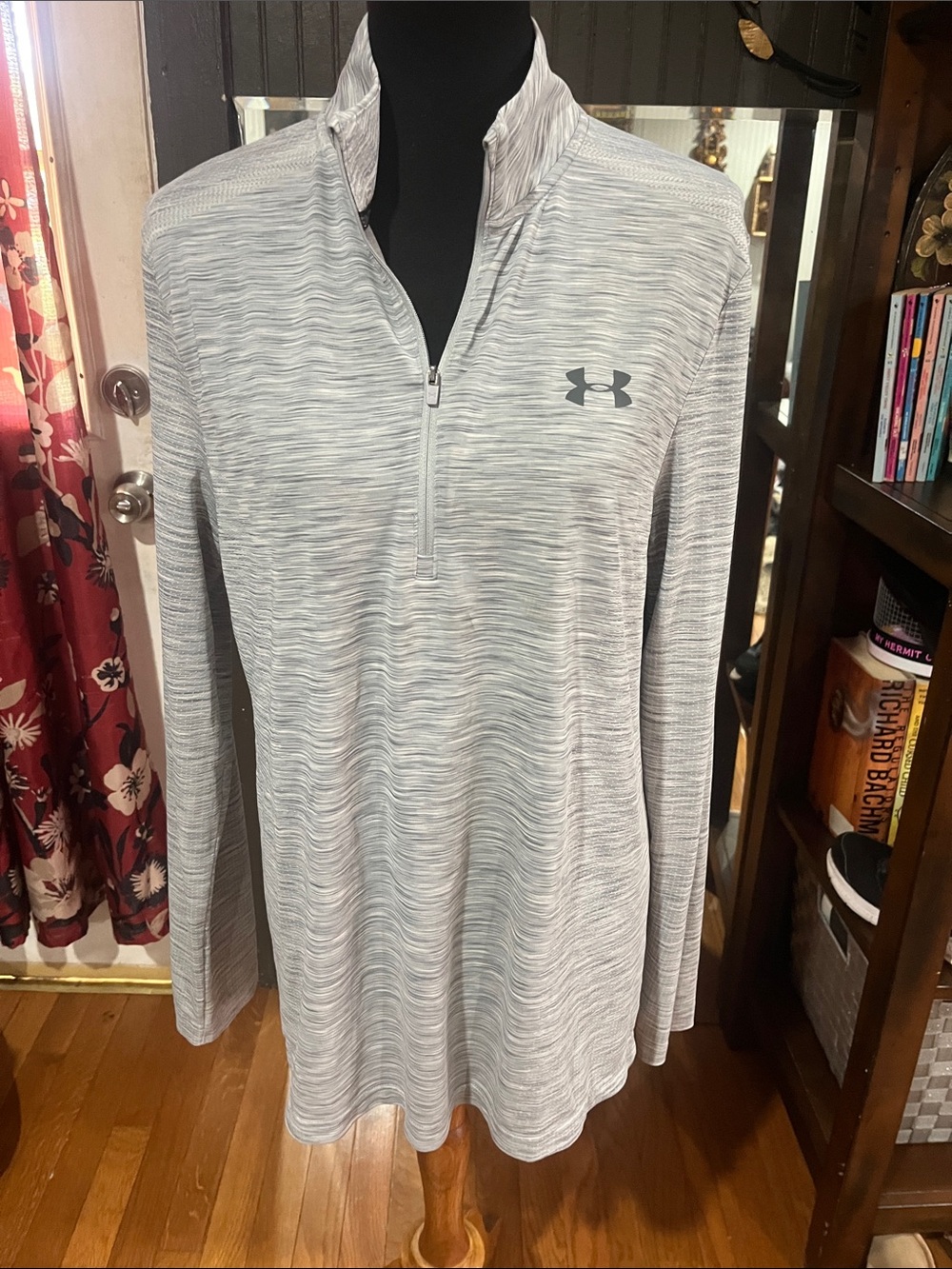 Under Armour Women's Light Gray Heather Quarter-Zip Pullover